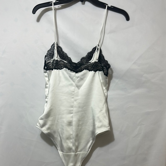 Zara White and Black Lace Bodysuit - Picture 2 of 9